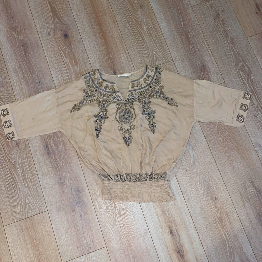 Solitaire embroidered top